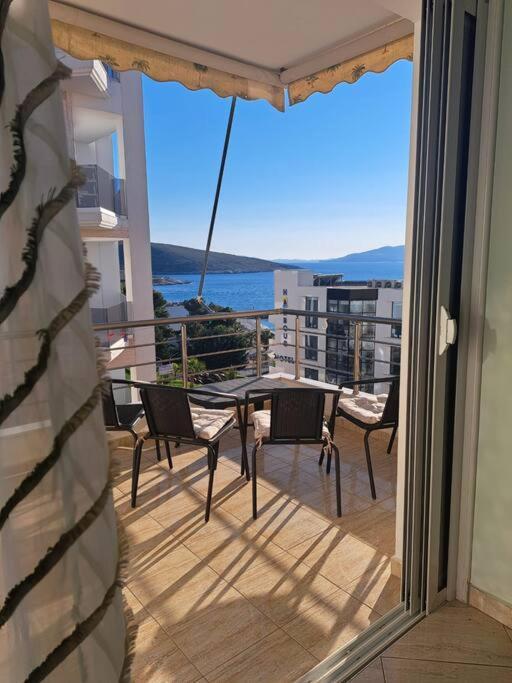 Family Flat In * Sarandë